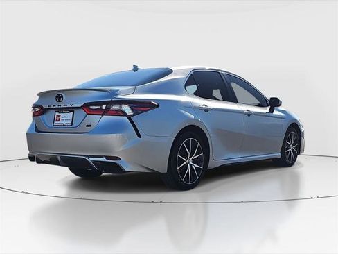Certified 2024 Toyota Camry SE image 5