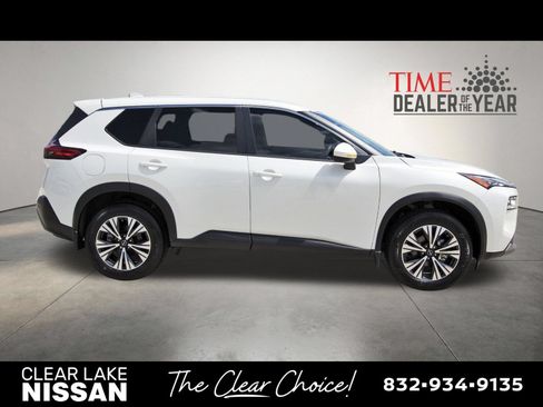 Used 2023 Nissan Rogue SV FWD image 8