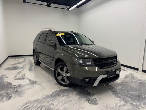 Used 2016 Dodge Journey Crossroad FWD image 1