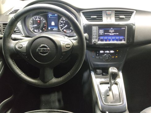 Used 2019 Nissan Sentra SR Turbo w/ Premium Package (SR Turbo) FWD image 22