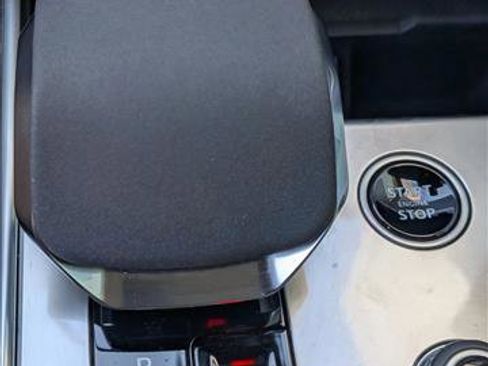 Certified 2023 Land Rover Range Rover SE AWD/4WD image 15