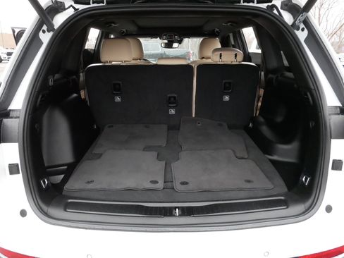 Used 2023 Jeep Grand Cherokee Limited w/ MOPAR Finishing Package image 18