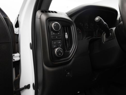 Used 2024 Chevrolet Silverado 2500 Custom w/ Custom Value Package image 25