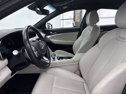 Used 2024 Genesis G70 2.5T image 11