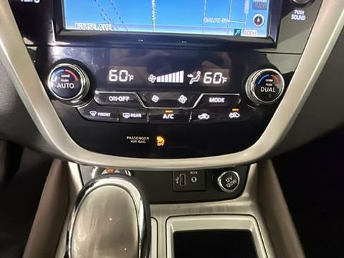 Used 2018 Nissan Murano SL w/ Moonroof Package AWD/4WD image 22