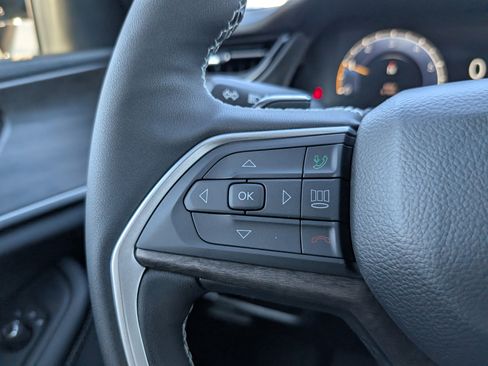 New 2026 Jeep Grand Cherokee Altitude image 19