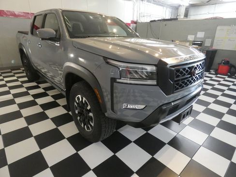 Used 2023 Nissan Frontier PRO-4X w/ Pro Convenience Package image 3