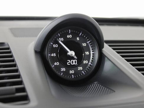 Used 2025 Porsche 911 Carrera image 29