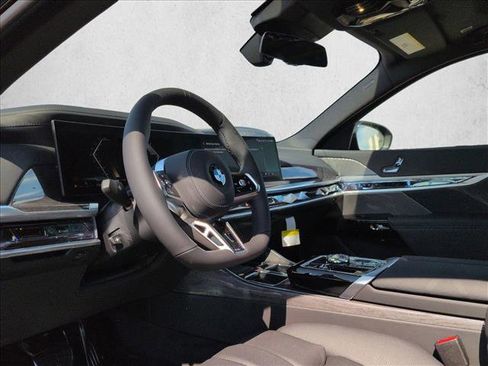 New 2026 BMW 760i xDrive AWD/4WD image 3