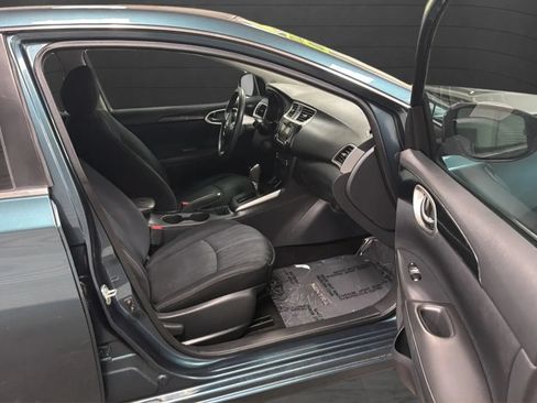 Used 2017 Nissan Sentra SV FWD image 22