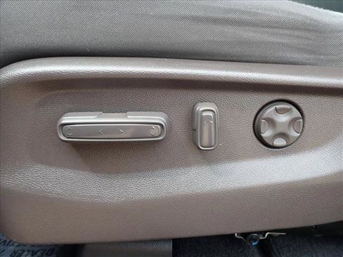 Used 2018 Honda Odyssey EX image 13