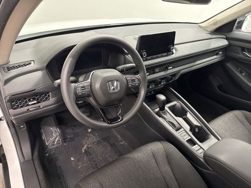 Certified 2025 Honda Accord SE image 16
