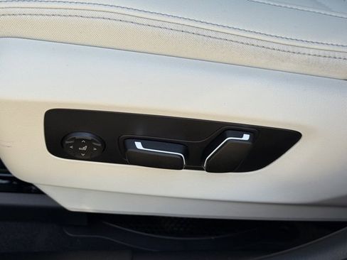 New 2026 BMW 530i 530i w/ Premium Package image 18