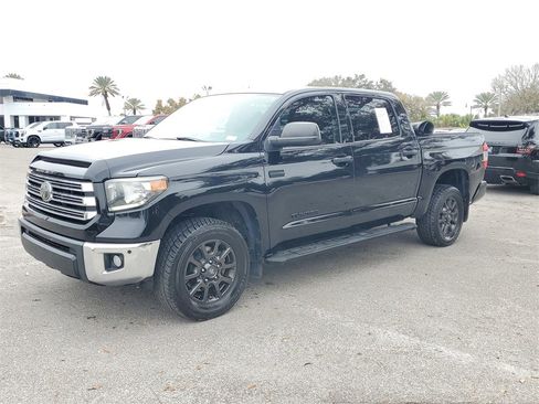 Used 2021 Toyota Tundra SR5 w/ Trail Edition image 8
