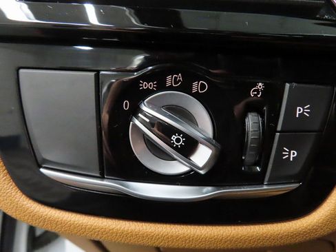 Used 2022 BMW 530i xDrive image 36