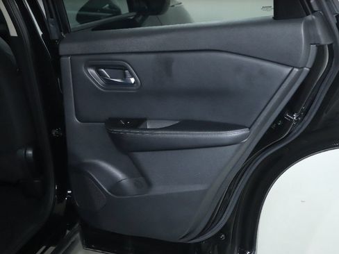 Used 2024 Nissan Rogue SV FWD image 29