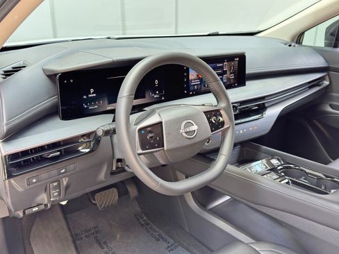 Used 2025 Nissan Murano SV AWD/4WD image 12