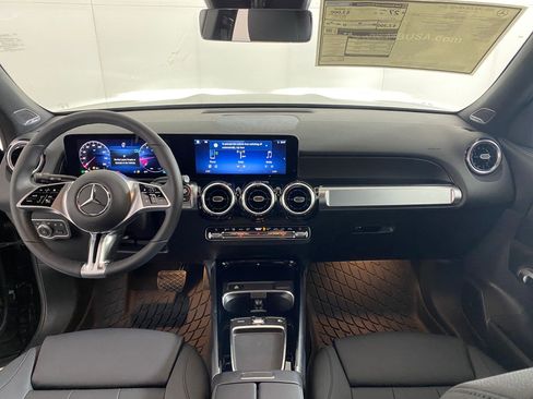 New 2026 Mercedes-Benz GLB 250 4MATIC image 15