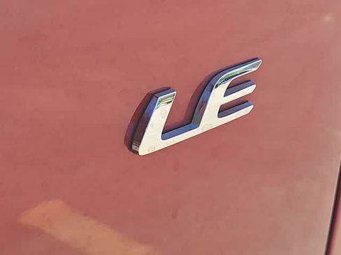 Used 2024 Toyota Corolla Cross LE w/ Moonroof Package FWD image 11