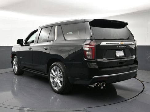 Used 2024 Chevrolet Tahoe High Country AWD/4WD image 3