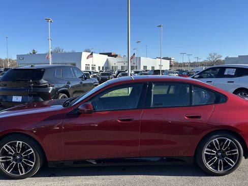 Used 2024 BMW 540i xDrive 540i xDrive w/ Premium Package image 7