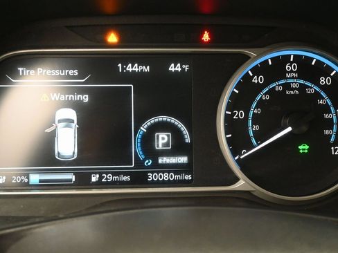 Used 2023 Nissan Leaf S image 16