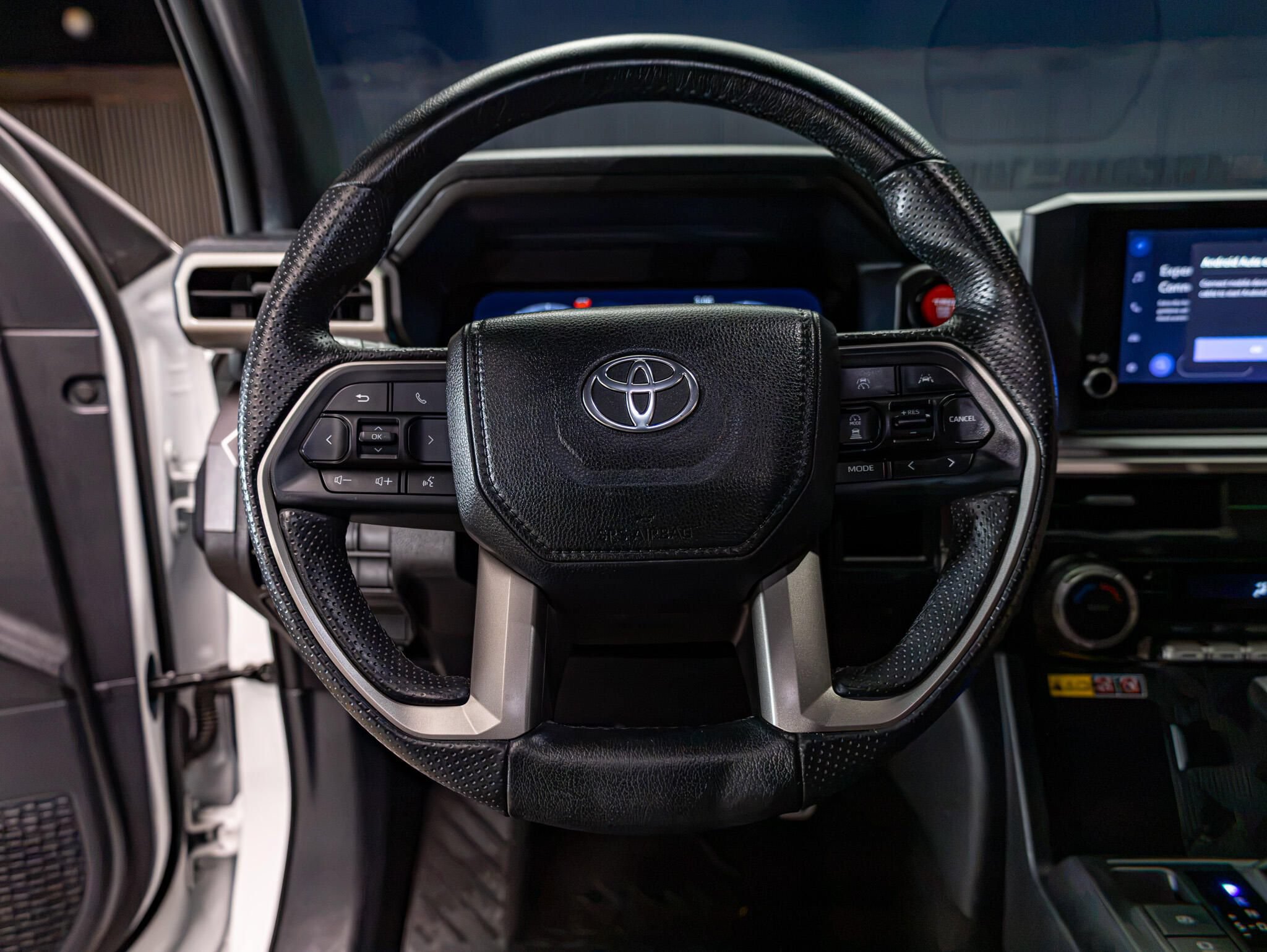 Used 2025 Toyota 4Runner TRD Sport AWD/4WD image 14
