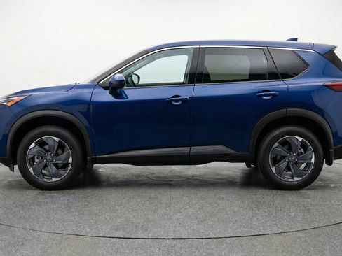 Used 2025 Nissan Rogue SV FWD image 5