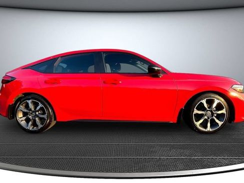 Used 2025 Honda Civic Sport image 4