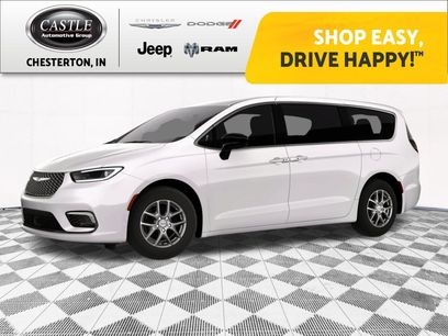 New 2026 Chrysler Pacifica Select