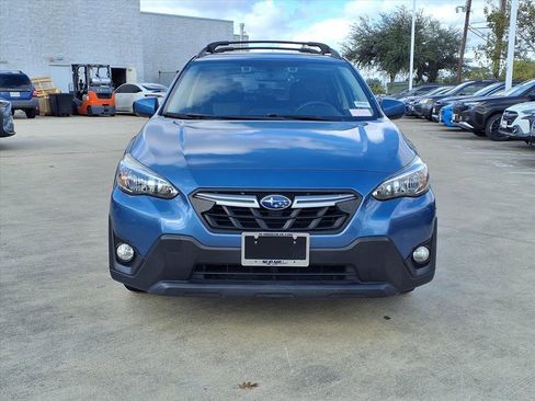 Used 2021 Subaru Crosstrek 2.0i Premium w/ Moonroof Package image 21