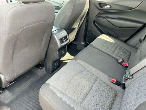 Used 2022 Chevrolet Equinox LT AWD/4WD image 18