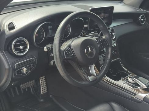 Used 2019 Mercedes-Benz GLC 300 4MATIC image 12