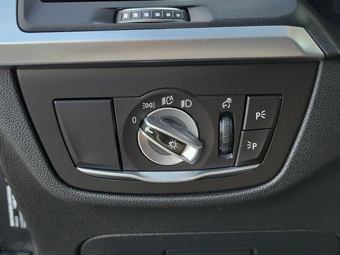 Used 2023 BMW X3 sDrive30i w/ Premium Package image 34