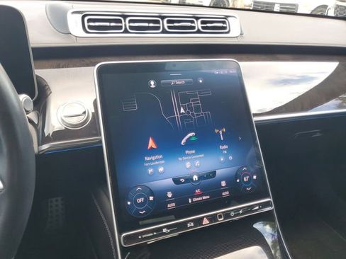 Used 2022 Mercedes-Benz S 500 4MATIC w/ AMG Line Package image 25