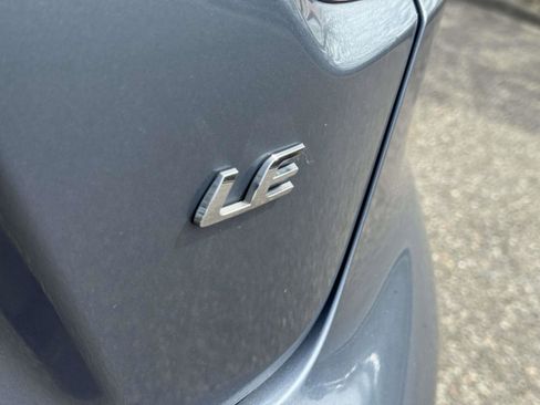 Used 2020 Toyota Corolla LE FWD image 9
