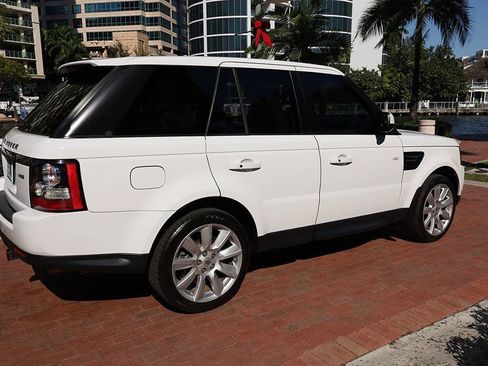 Used 2012 Land Rover Range Rover Sport HSE image 19
