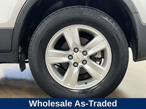 Used 2018 Chevrolet Trax LT w/ LT Convenience Package AWD/4WD image 12