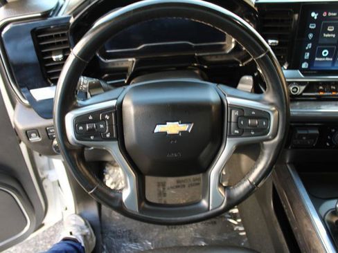 Used 2024 Chevrolet Silverado 1500 LTZ AWD/4WD image 9