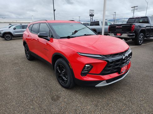 Used 2023 Chevrolet Blazer LT w/ Midnight/Sport Edition image 2