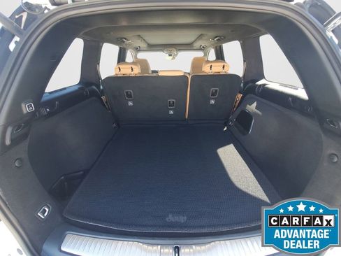 Used 2025 Jeep Grand Cherokee Summit image 14