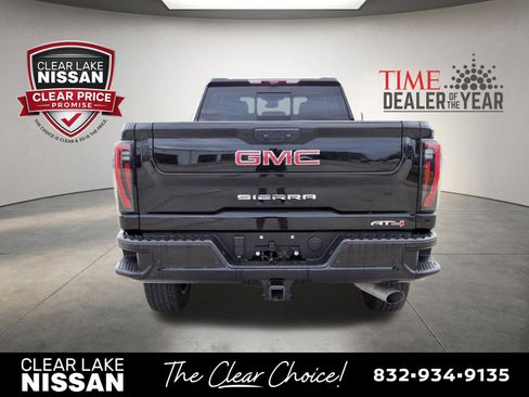 Used 2024 GMC Sierra 2500 AT4 w/ AT4 Premium Plus Package AWD/4WD image 6