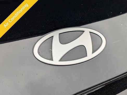 Used 2024 Hyundai Ioniq 6 Limited image 13