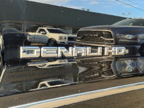 Used 2016 GMC Sierra 3500 Denali w/ Duramax Plus Package image 4