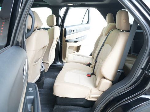 Used 2017 Ford Explorer XLT w/ Equipment Group 201A image 60