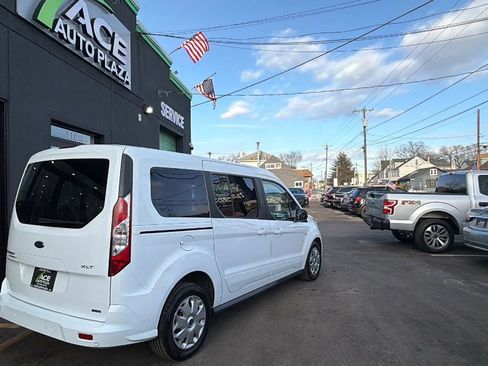 Used 2018 Ford Transit Connect XLT image 6