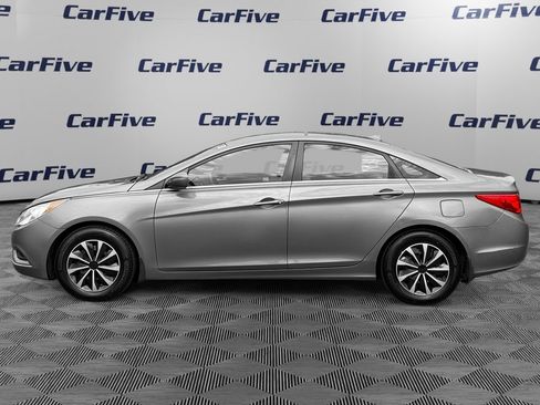 Used 2012 Hyundai Sonata GLS FWD image 2