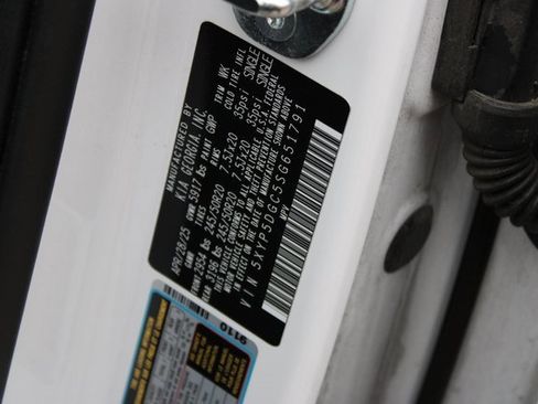 Used 2025 Kia Telluride SX Prestige image 34