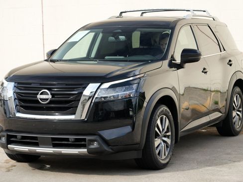 Used 2022 Nissan Pathfinder SL FWD image 46