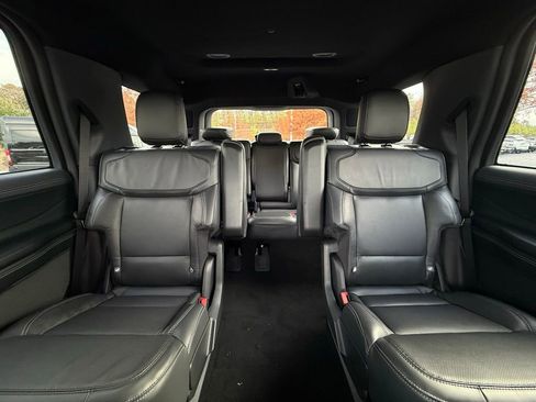New 2025 Ford Expedition Platinum w/ Stealth Performance Package image 29